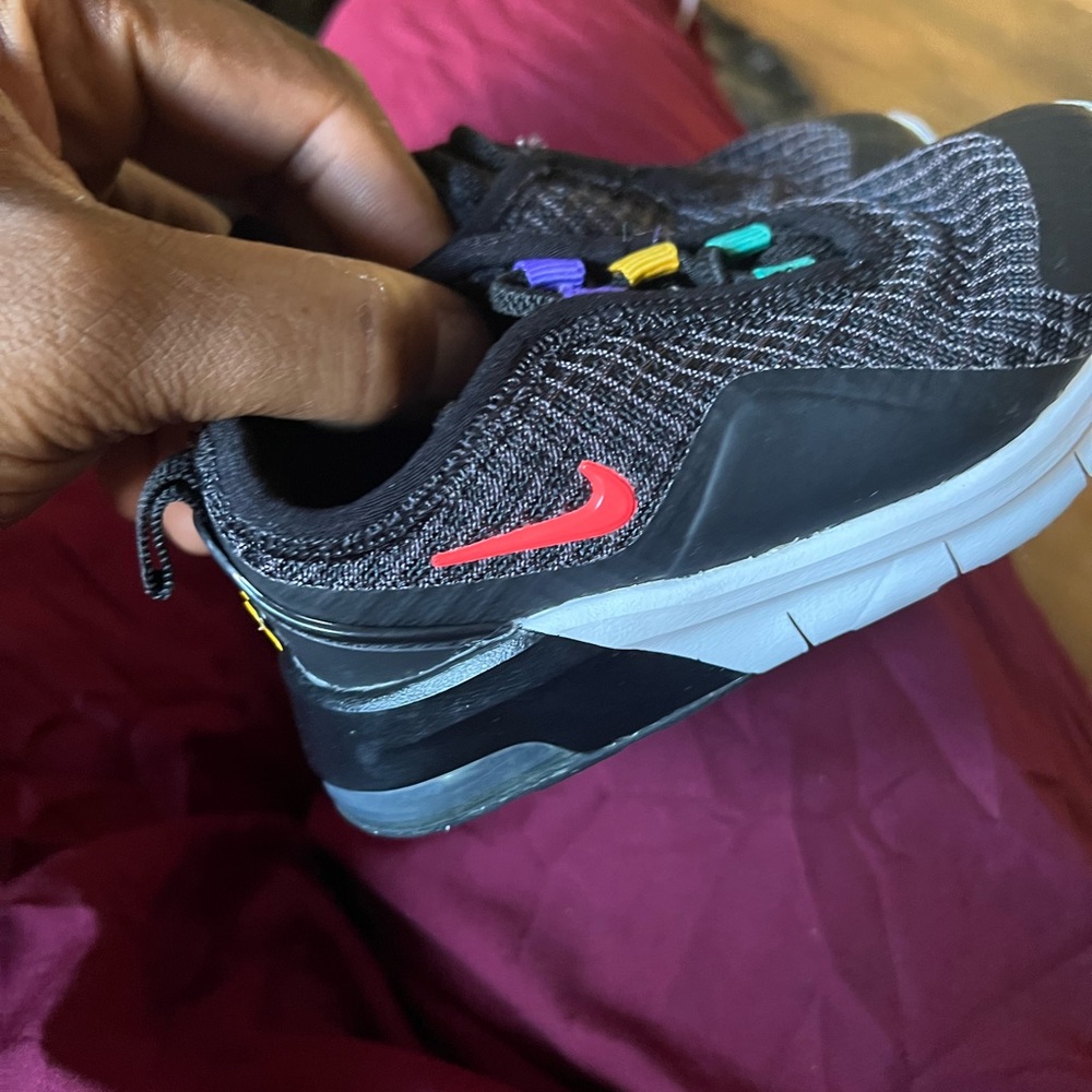 Kids nikes